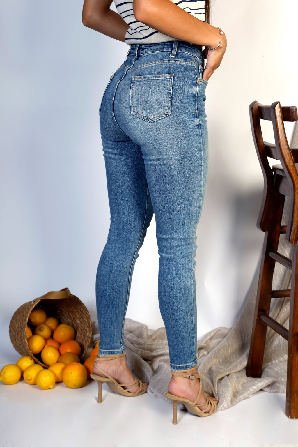 High-Waist Skinny Jeans