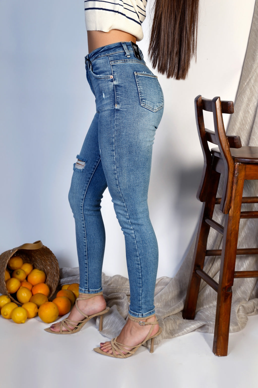 High-Waist Skinny Jeans